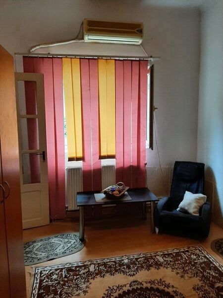 Stefan cel Mare, Vasile Lascar colt cu str. Icoanei.